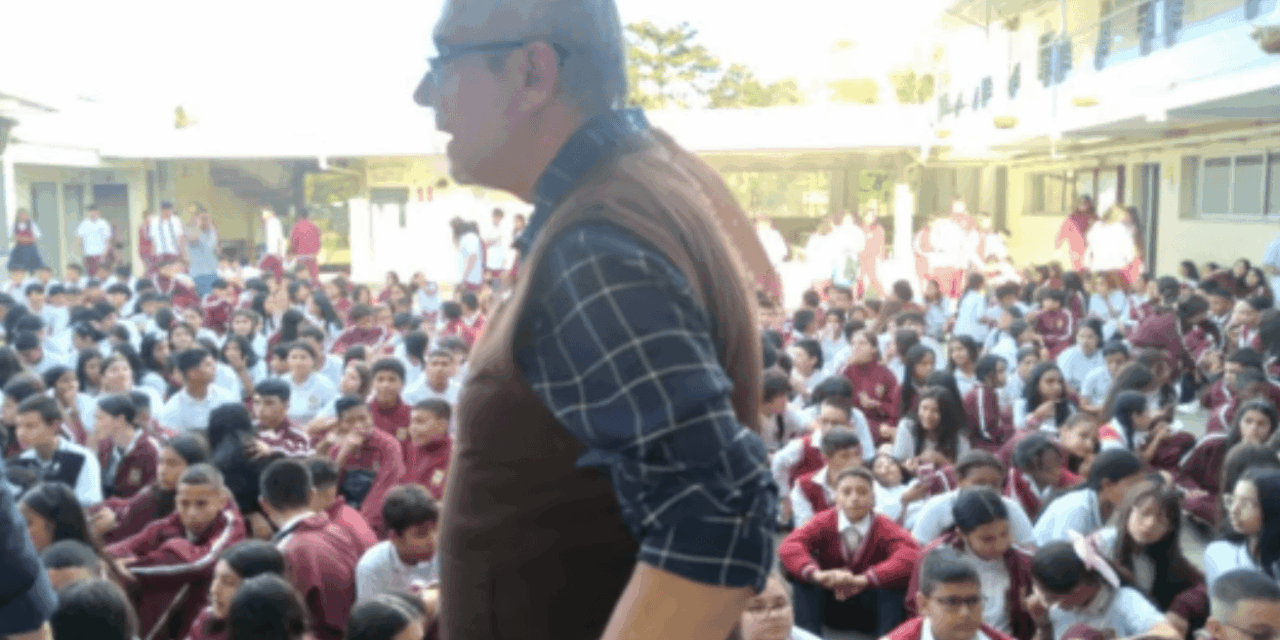 La Bienvenida a Estudiantes